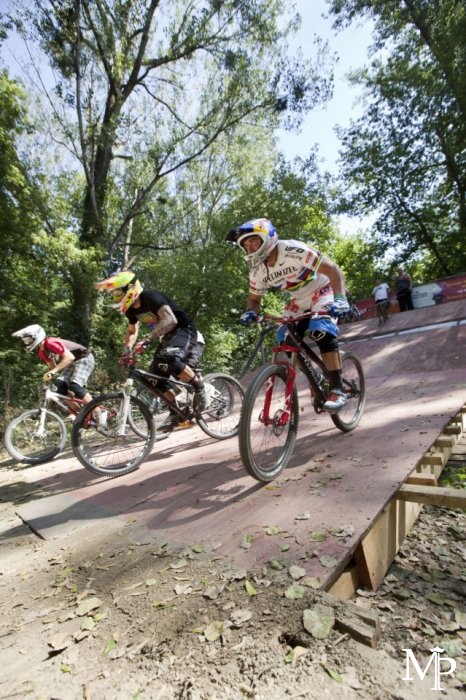bp_122608_pcxiii_dirt_cro_0010.jpg